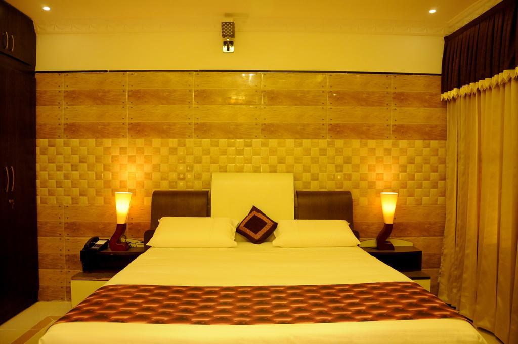 Jal Mahal Resort And Spa Mysore Room photo